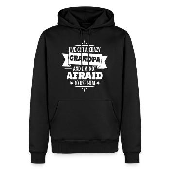 I've got a crazy Grandpa and I'm not afraid to use - Männer Premium Bio Hoodie - Schwarz - Vorne - Nico (187cm)