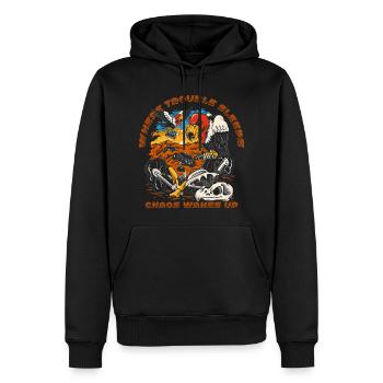 When Trouble Sleeps, Chaos Wakes Up–Düsteres Geier - Männer Premium Bio Hoodie - Schwarz - Vorne - Nico (187cm)