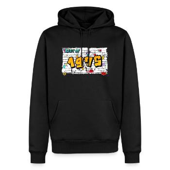 Retro Rebel 1975 Graffiti – 50 Jahre zeitlos - Männer Premium Bio Hoodie - Schwarz - Vorne - Nico (187cm)