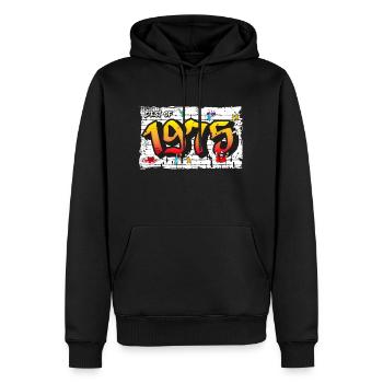 Retro Rebel 1975 Graffiti – 50 Jahre zeitlos - Männer Premium Bio Hoodie - Schwarz - Vorne - Nico (187cm)