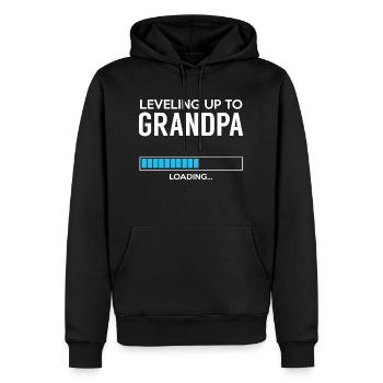 Leveling up to GRANDPA - Loading - Männer Premium Bio Hoodie - Schwarz - Vorne - Nico (187cm)