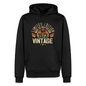 Jahrgang 1973 Retro 1973 Geburtstagsgeschenk - Männer Premium Bio Hoodie - Schwarz - Vorne - Nico (187cm)