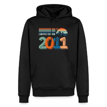 Limitierte Auflage 2011 - Männer Premium Bio Hoodie - Schwarz - Vorne - Nico (187cm)