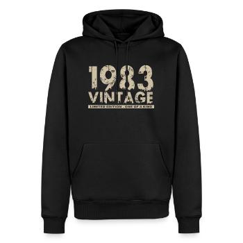 Jahrgang 1983 Bursdag - Unikat - Männer Premium Bio Hoodie - Schwarz - Vorne - Nico (187cm)