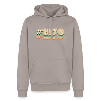 52 Geburtstag Vintage 1970 - Männer Premium Bio Hoodie - Taupe - Vorne - Nico (187cm)
