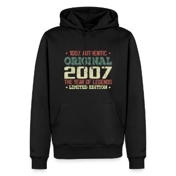 Legend since 2007 Born in 2007 - 17th Birthday - Men’s Premium Organic Hoodie - black - Front - Nico (187cm)