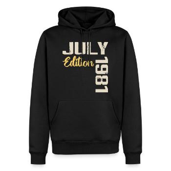Juillet 1981 Chemise D’anniversaire Juillet 1981 - Sweat à capuche Premium bio Homme - noir - Devant - Nico (187cm)