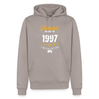 Gamer aus dem Jahr 1997 - Männer Premium Bio Hoodie - Taupe - Vorne - Nico (187cm)