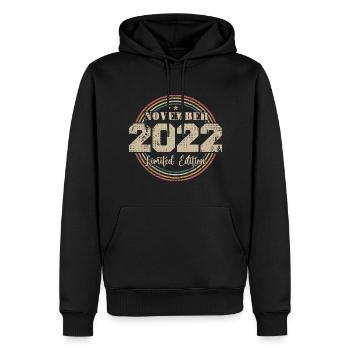 Cadeau D'anniversaire, Vintage Né En Novembre 2022 - Sweat à capuche Premium bio Homme - noir - Devant - Nico (187cm)