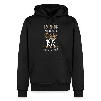 Legenden werden im Oktober 1973 geboren - Männer Premium Bio Hoodie - Schwarz - Vorne - Nico (187cm)