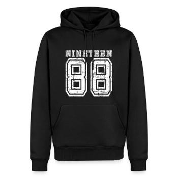 1988 NINETEEN - Sweat à capuche Premium bio Homme - noir - Devant - Nico (187cm)