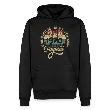 Anniversaire Juillet 1970 Juillet 1970 Juillet 1970 - Sweat à capuche Premium bio Homme - noir - Devant - Nico (187cm)