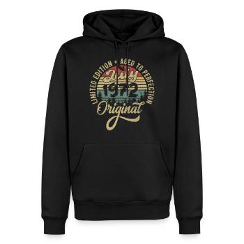 Anniversaire Juillet 1972 Juillet 1972 Juillet 1972 - Sweat à capuche Premium bio Homme - noir - Devant - Nico (187cm)