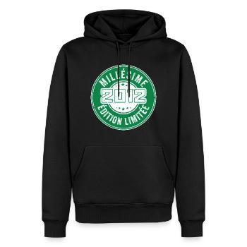 Millésime 2012 | édition limitée Anniversaire 2012 - Sweat à capuche Premium bio Homme - noir - Devant - Nico (187cm)