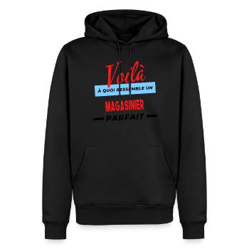 Voilà a quoi ressemble un MAGASINIER Humour - Sweat à capuche Premium bio Homme - noir - Devant - Nico (187cm)