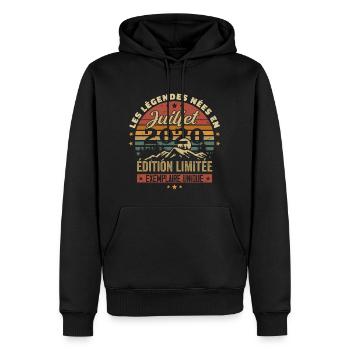 Juli 2020 Jahrgangs-Jubiläum 2020 Juli - Männer Premium Bio Hoodie - Schwarz - Vorne - Nico (187cm)