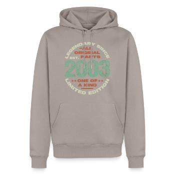 Legendär seit 2003 - 20 Jahre - Männer Premium Bio Hoodie - Taupe - Vorne - Nico (187cm)