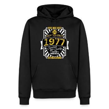 1977 SEPTEMBER - Sweat à capuche Premium bio Homme - noir - Devant - Nico (187cm)