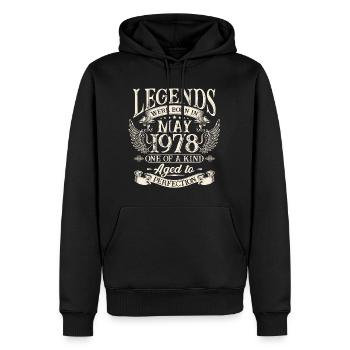 Les légendes sont nées en mai 1978 - Sweat à capuche Premium bio Homme - noir - Devant - Nico (187cm)