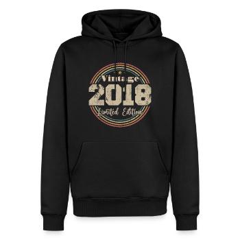 2018 Retro Vintage Geburtstag geboren in - 2018 - Männer Premium Bio Hoodie - Schwarz - Vorne - Nico (187cm)