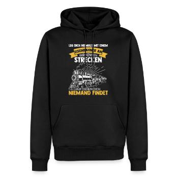 Leg dich niemals mit einem Eisenbahner an Lokführe - Männer Premium Bio Hoodie - Schwarz - Vorne - Nico (187cm)