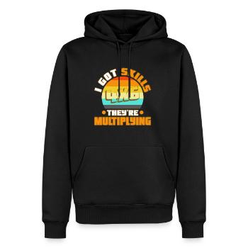 I got skills theyre multiplying - Männer Premium Bio Hoodie - Schwarz - Vorne - Nico (187cm)