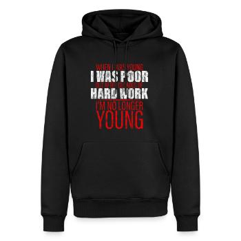 Après des décennies de travail acharné, je ne suis plus jeune 3 - Sweat à capuche Premium bio Homme - noir - Devant - Nico (187cm)