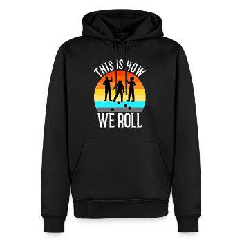This is how we roll - Männer Premium Bio Hoodie - Schwarz - Vorne - Nico (187cm)