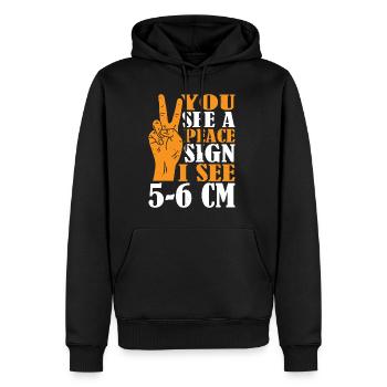 You See A Peace Sign, I See 5-6 Cm 3 - Männer Premium Bio Hoodie - Schwarz - Vorne - Nico (187cm)