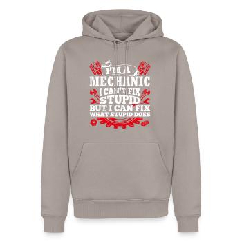 Ich bin ein Mechaniker, ich kann dummes Tuning nic - Männer Premium Bio Hoodie - Taupe - Vorne - Nico (187cm)