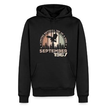 Incomparable depuis septembre 1967 57 Anniversaire - Sweat à capuche Premium bio Homme - noir - Devant - Nico (187cm)