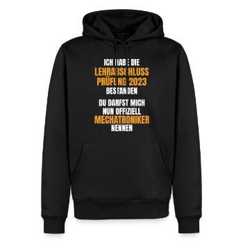Mechatroniker Ausbildung 2023 Prüfung bestanden - Männer Premium Bio Hoodie - Schwarz - Vorne - Nico (187cm)
