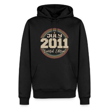 2011 Geburtstag Juli 2011 Geschenk Juli 2011 - Männer Premium Bio Hoodie - Schwarz - Vorne - Nico (187cm)