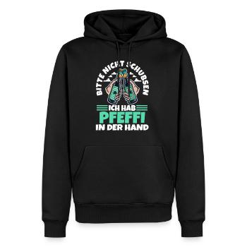 Bitte nicht schubsen ich hab Pfeffi in der Hand - Männer Premium Bio Hoodie - Schwarz - Vorne - Nico (187cm)