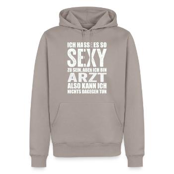 Sexy Arzt - Männer Premium Bio Hoodie - Taupe - Vorne - Nico (187cm)