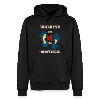 In den Schuhen unseres Helden spazieren gehen - Männer Premium Bio Hoodie - Schwarz - Vorne - Nico (187cm)