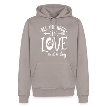 All you need is Love and a Dog - Männer Premium Bio Hoodie - Taupe - Vorne - Nico (187cm)