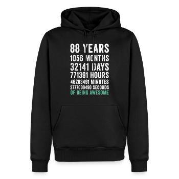 Geburtstagsgeschenk T Shirt 88 Jahre alt, weil er ehrfürchtig ist - Männer Premium Bio Hoodie - Schwarz - Vorne - Nico (187cm)