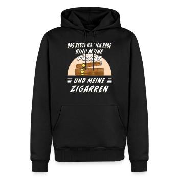 CIGAR AND WHISKEY - Männer Premium Bio Hoodie - Schwarz - Vorne - Nico (187cm)