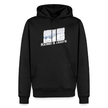 Nature is calling Winter - Männer Premium Bio Hoodie - Schwarz - Vorne - Nico (187cm)