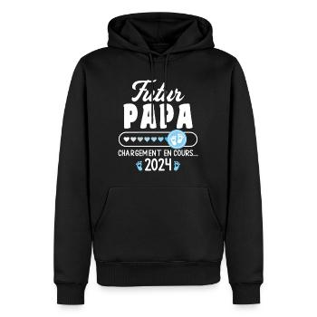Papa wird 2024 Papa in Arbeit Schwangerschaftsankündigung - Männer Premium Bio Hoodie - Schwarz - Vorne - Nico (187cm)