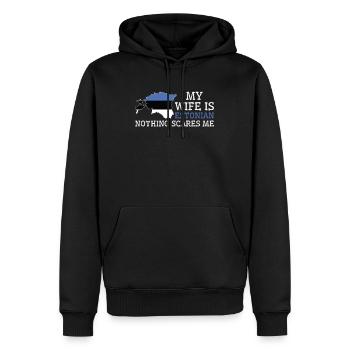 Nichts macht mir Angst Meine Frau ist estnisch - Männer Premium Bio Hoodie - Schwarz - Vorne - Nico (187cm)