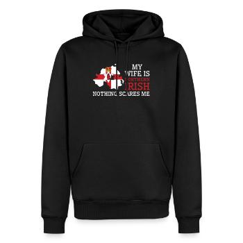 Nichts macht mir Angst Meine Frau ist Nordirin - Männer Premium Bio Hoodie - Schwarz - Vorne - Nico (187cm)