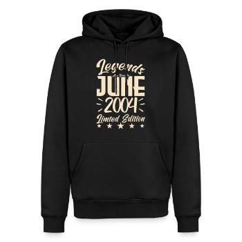 Geboren Juni 2004 Geburtstagsgeschenk 2004. - Männer Premium Bio Hoodie - Schwarz - Vorne - Nico (187cm)