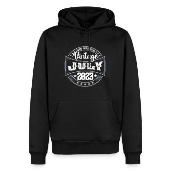 Juli 2023. Geburtstagsgeschenk Juli 2023. - Männer Premium Bio Hoodie - Schwarz - Vorne - Nico (187cm)