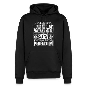 Juli 2021. Geburtstagsgeschenk Juli 2021. - Männer Premium Bio Hoodie - Schwarz - Vorne - Nico (187cm)