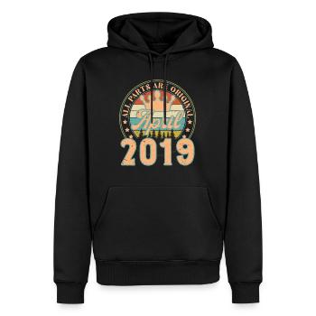 April 2019. Geburtstagsgeschenk April 2019 April - Männer Premium Bio Hoodie - Schwarz - Vorne - Nico (187cm)