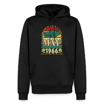 cadeau anniversaire mai 1966, mai 1966, May 1966. - Sweat à capuche Premium bio Homme - noir - Devant - Nico (187cm)