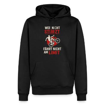 Wer nicht stürzt, fährt nicht am Limit – Bike Desi - Männer Premium Bio Hoodie - Schwarz - Vorne - Nico (187cm)