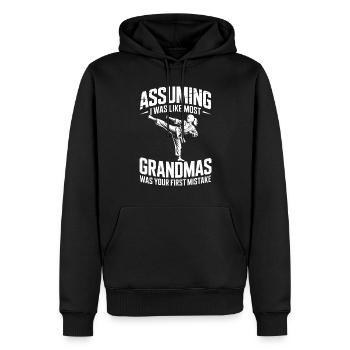 Kampfsport Oma Spruch Großmutter Karate - Männer Premium Bio Hoodie - Schwarz - Vorne - Nico (187cm)